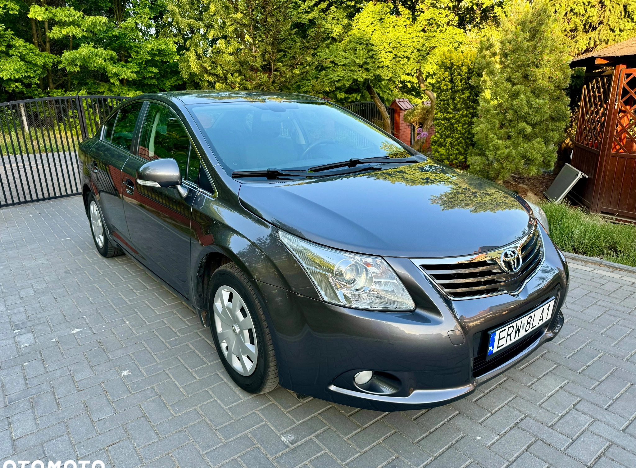 Toyota Avensis cena 34900 przebieg: 161000, rok produkcji 2011 z Milanówek małe 232